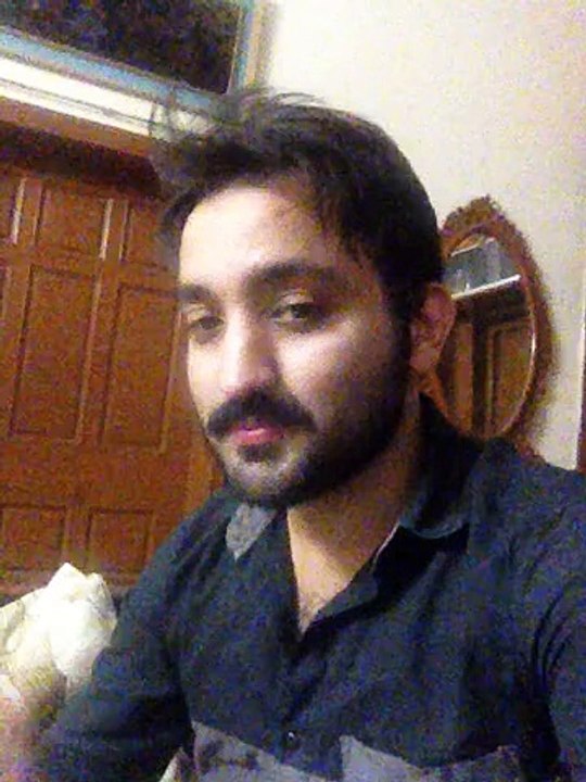 gulabi ankhain