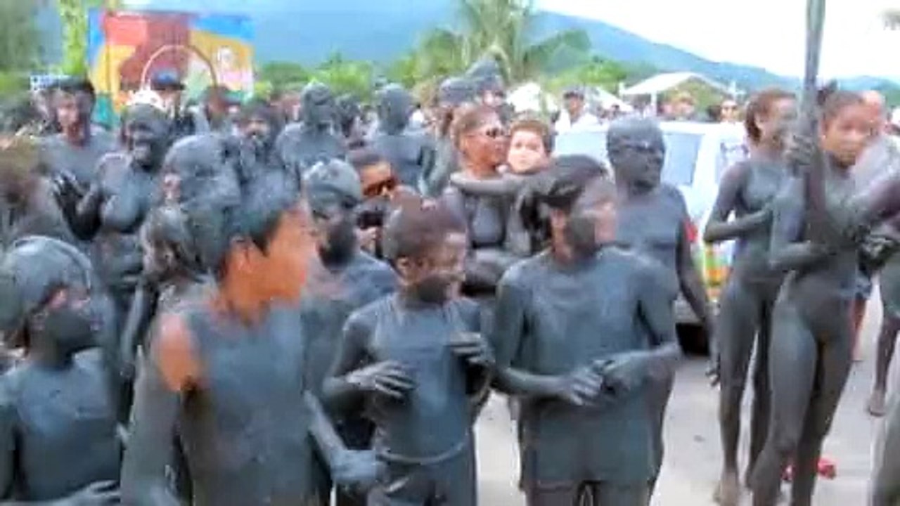 brasil-fiesta-barro-carnavales
