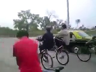 Dangerous Wheeling without Tyre Must Watch Pakistani funny clips 2015