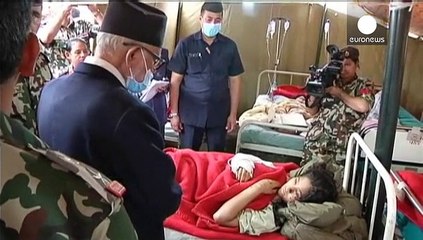 Tải video: Nepal, popolazione allo stremo. E cresce la rabbia per la lentezza degli aiuti