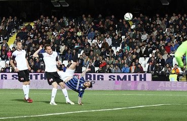 Le fantastique retourné acrobatique de Mauricio Pinilla