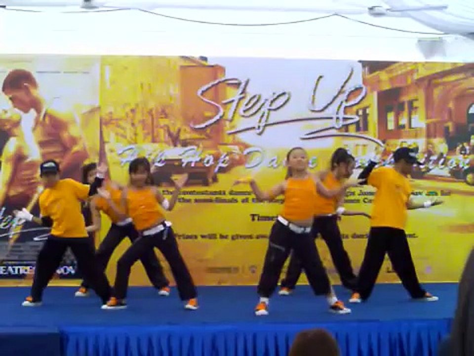Kids dancing at hiphop dance competition