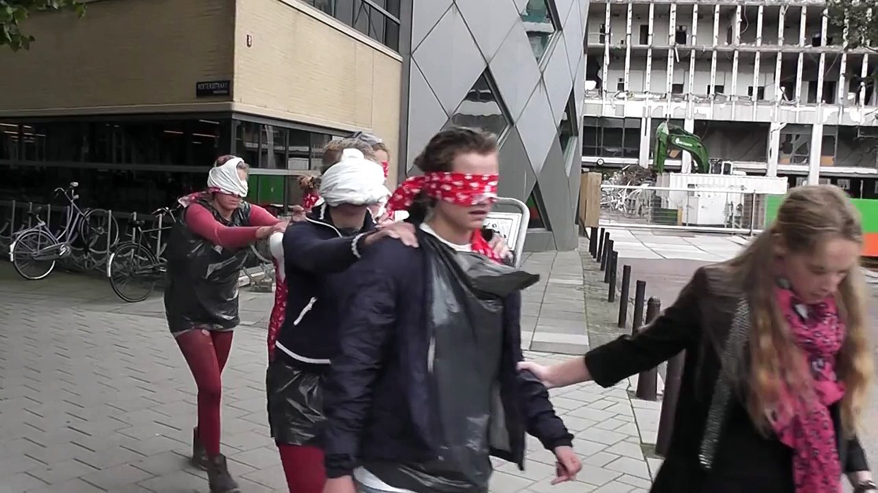De ontgroening van een meisjesstudentenvereniging