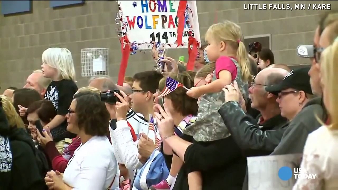 Toddler ignores military protocol, hugs mom | Soldiers Coming Home Christmas 2015