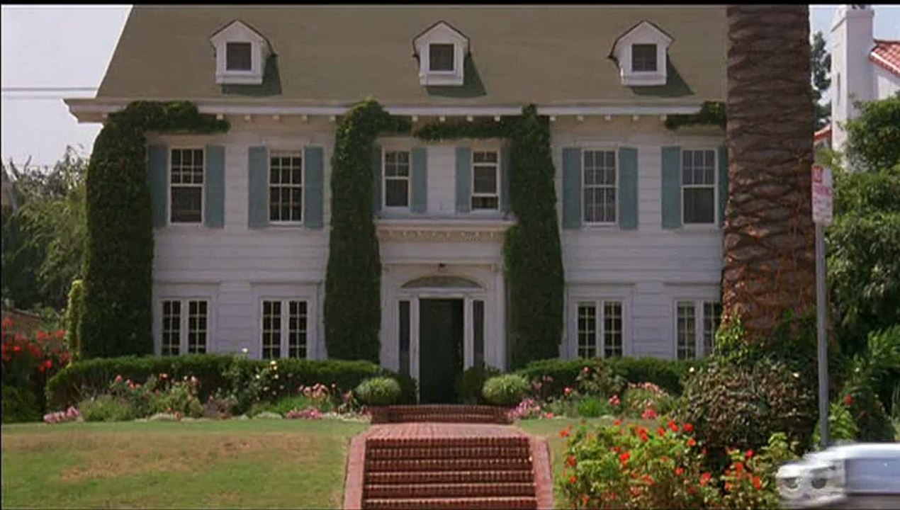 Loaded Weapon 1 (1993) - Shadowy Hand