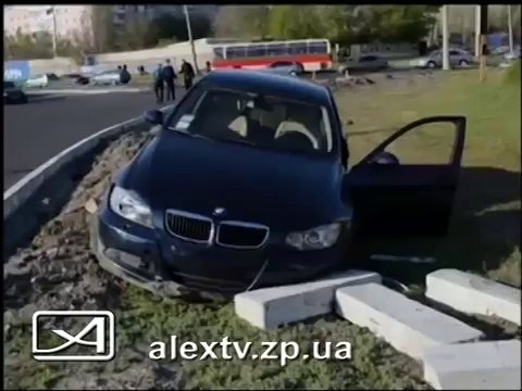 ДТП в Запорожье: девушка на BMW сбила насмерть 17-летнего парня