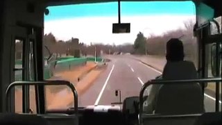 Nepal 7.8 Earthquake Shocking Moment in BUS
