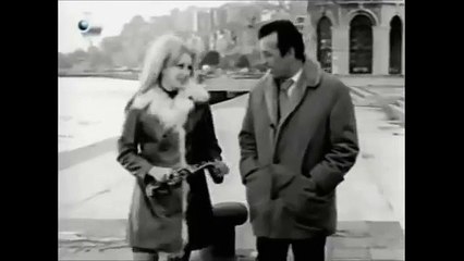 Sadri Alışık - Fazla Samimiyetten Hoşlanmam Laubalilik Getirir