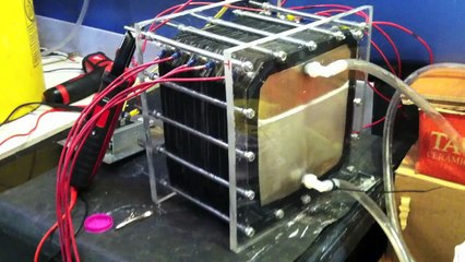 120v 4.5 LPM 60 plate hho ( hydrogen ) dry cell demonstration