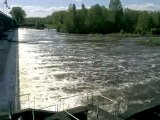 Vidéo0245 vichy  rivière allier la passe a poissons