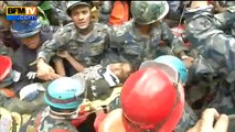 Népal: il survit 5 jours sous un immeuble