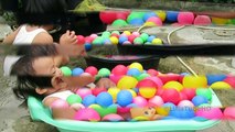 Mainan anak ❤ Asiknya Bermain Air & Mandi Bola - Kids Pool Fun Balls #Kids @LifiaTubeHD