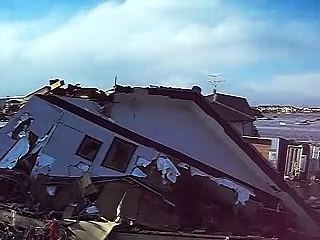 EARTHQUAKE   東日本大地震で宮城県亘理町荒浜は大津波15mで壊滅残酷だ