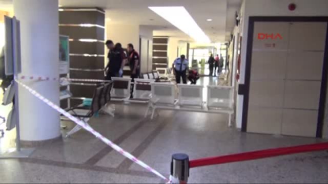 Manisa Polis Memuru Başhekimi Tabancayla Yaraladı