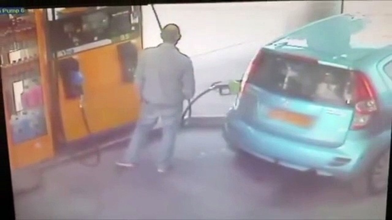 Do not refuse a cigarette to a pyromaniac