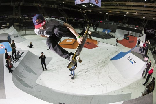 Skateboard Highlights from Simple Session Finals 2015