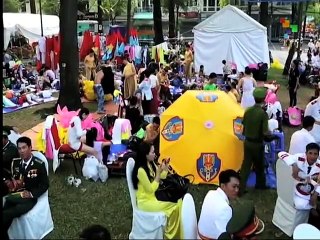 Victory Parade Held in Ho Chi Minh City to Mark War Anniversary