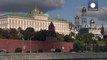 Russia, la banca centrale taglia i tassi di un punto e mezzo