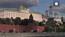 Russia, la banca centrale taglia i tassi di un punto e mezzo