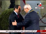 السيسي يمنح منصور قلادة النيل في أول قرار جمهوري