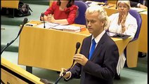 Geert Wilders noemt Job Cohen een bedrijfspoedel, Cohen noemt Wilders een kleuter (lange versie)