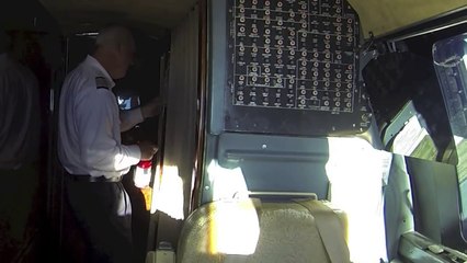 Global Girl - Gulfstream cockpit fun | funny pilots