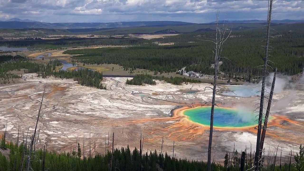 Grand Prismatic Spring, Yellowstone National Park, USA in 4K (Ultra HD)