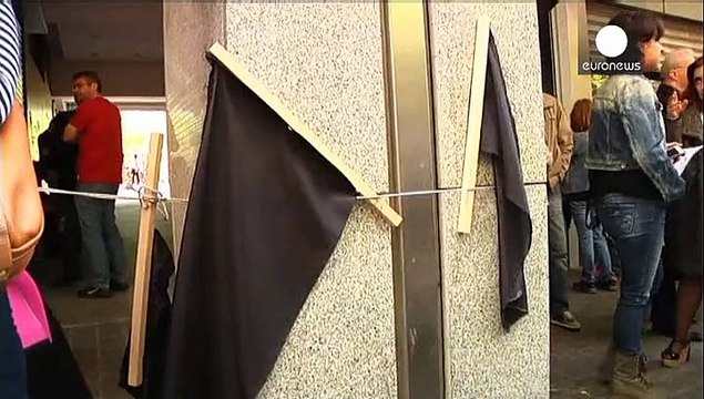 Греция: сотрудники налоговой службы возмущены низкими зарплатами