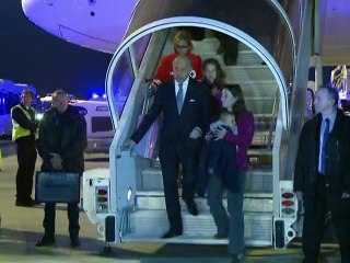 Népal: un avion ramène en France 206 rescapés, un 2e vol spécial attendu