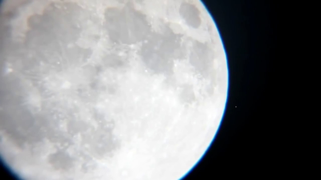 SECRET NASA VIDEO UFO,s FLEET LANDING ON THE SE...