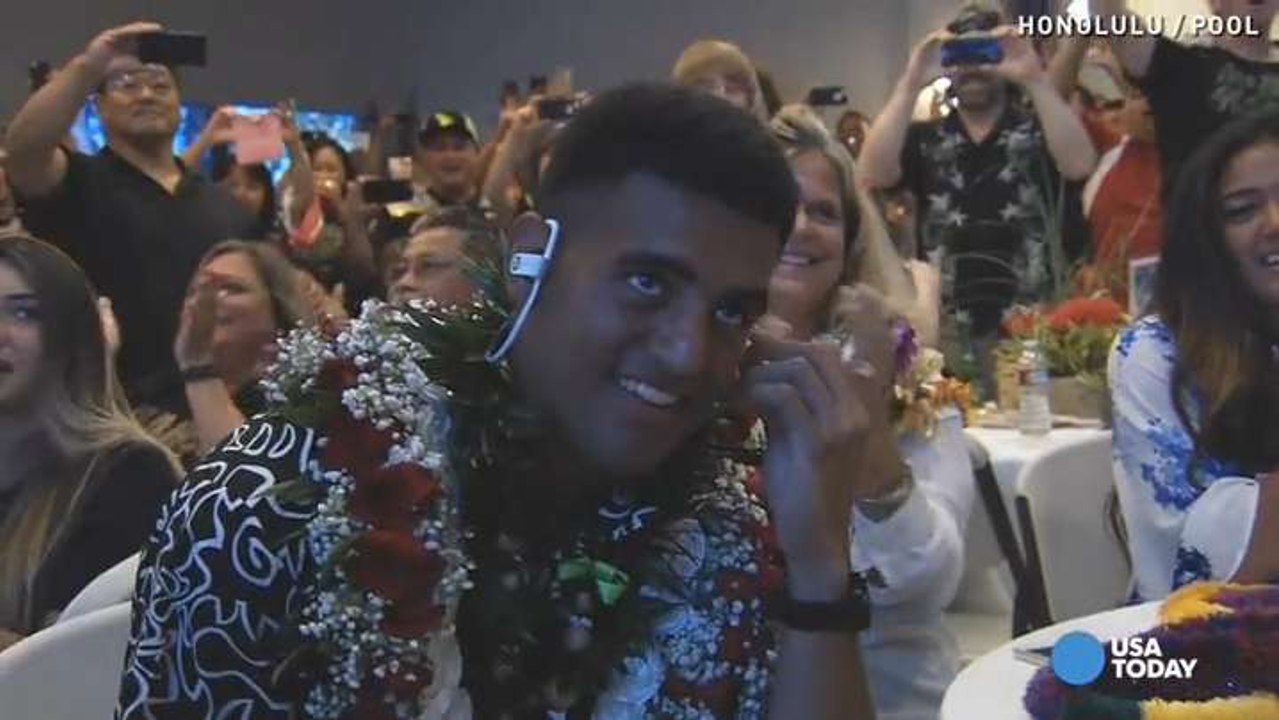 Watch Marcus Mariota react to Titans draft in Hawaii