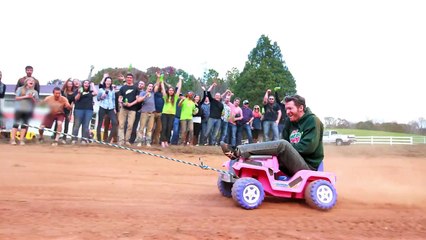 236# Rodeo et glissade tiré par une voiture