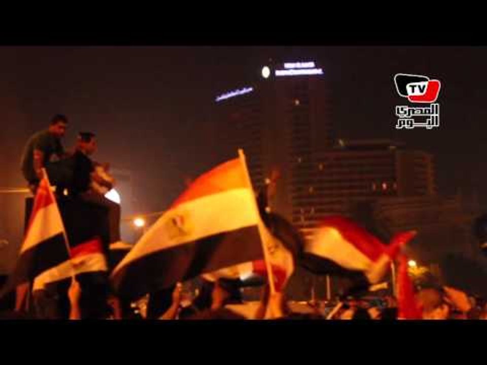 احتفالات ورقص وصواريخ في ميدان التحرير فجر ليلة فرز الأصوات