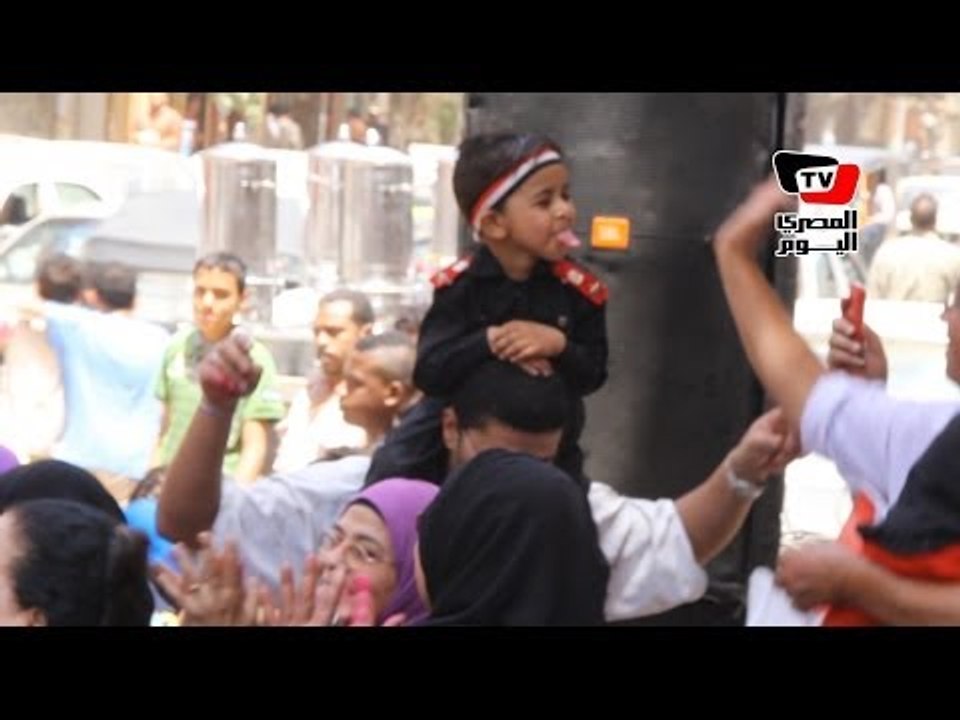 ناخبون يرقصون على أغنية بشرة خير بعين شمس