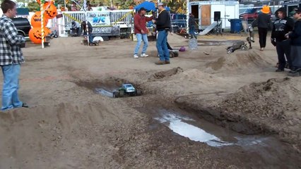 RC MUD BOG 2 THE EXTREME and PULLING!!