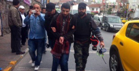 Okmeydanı'nda Çantasından Gaz Maskesi ve Misket Çıkan 5 Kişiye Gözaltı