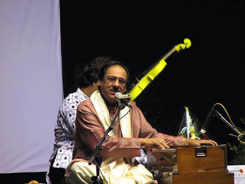 Faasle Aise Bi Honge HD Video Song - Ghulam Ali