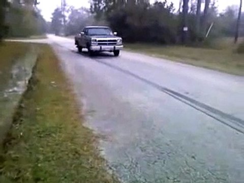 1st Gen Dodge Cummins Burnout 12v d250 roll coal