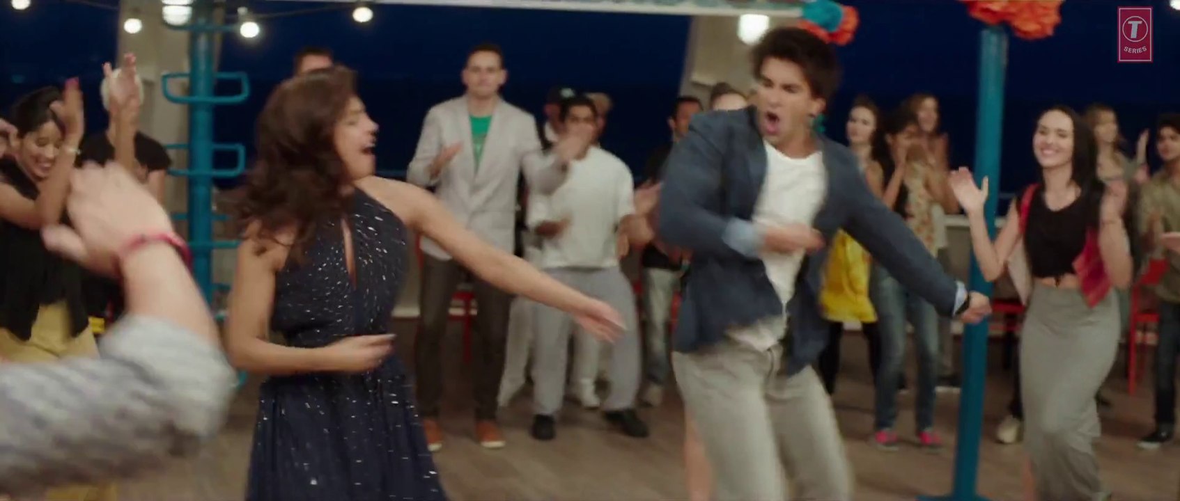 Gallan Goodiyaan – Dil Dhadakne Do [2015] FT. Farhan Akhtar - Ranveer Singh - Priyanka Chopra - Anushka Sharma [FULL HD] - (SULEMAN - RECORD)