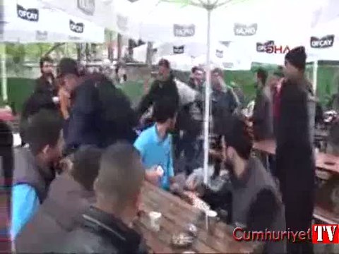 Okmeydanı'nda hastane bahçesinde yaka paça gözaltı