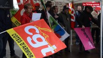 Saint-Brieuc. Un millier de manifestants pour le 1er-Mai