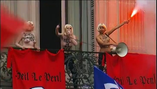Les Femen violemment évacuées après avoir interrompu le discours de Marine Le Pen