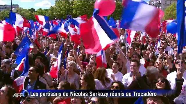 Nicolas Sarkozy aux syndicats Posez le drapeau rouge et servez la France