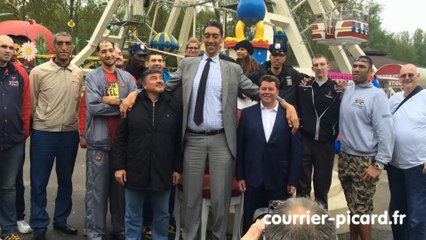 Les géants rassemblés au Parc Saint-Paul
