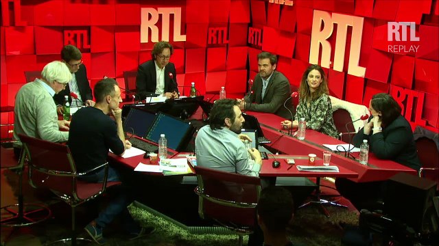 Stéphane Bern reçoit Clovis Cornillac et Mélanie Bernier dans A LA BONNE HEURE du 01-05-2015 part 2-3