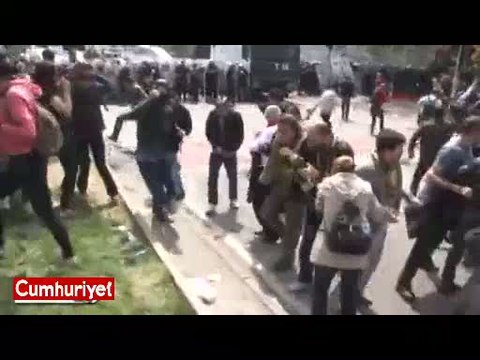 HDP'li Pervin Buldan ve Sabahat Tuncel'e gazlı müdahale