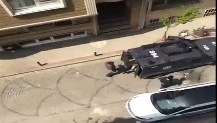 Polisten tehdit- Kafasını kaldıranı gebertirim!