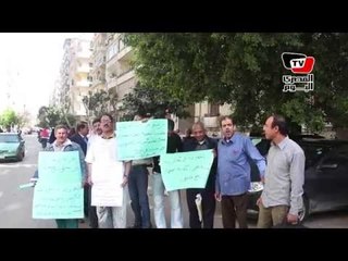 وقفة لعمال شركة الخدمات التجارية البترولية للمطالبة بعودة المفصولين تعسفيا لعملهم