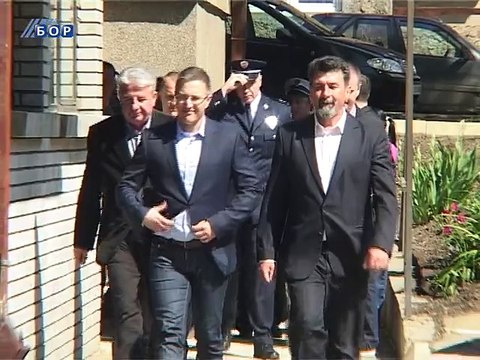 Ministar unutrašnjih poslova, Nebojša Stefanović, posetio PU Bor, 01. maj 2015. (RTV Bor)