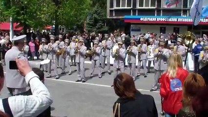 The 1st of May in Luhansk. Local orchestra rocks!